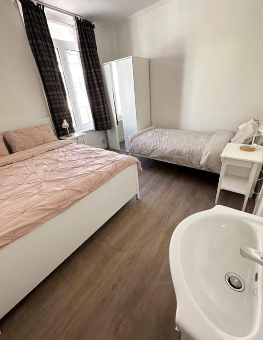 Large Quiet Whole House Near Historic Centre * Gand